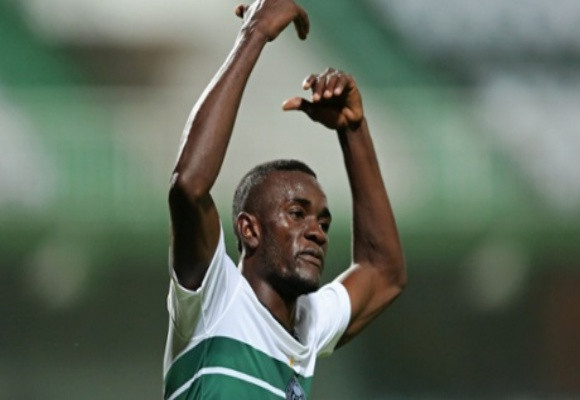 Hài hước: Cầu thủ đột ngột mất tích khi ăn mừng bàn thắng ảnh 1