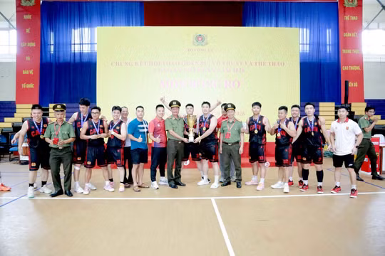 Đoàn Công an thành phố Hà Nội giành 2 huy chương vàng, đăng quang ngôi vương bóng rổ CAND 