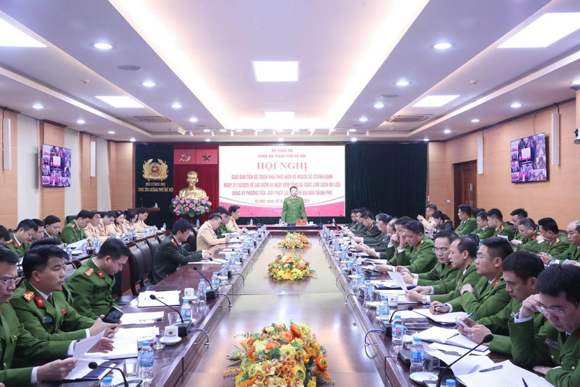 Tập trung cao điểm, tăng tốc làm sạch dữ liệu đăng ký phương tiện, giấy phép lái xe ảnh 1