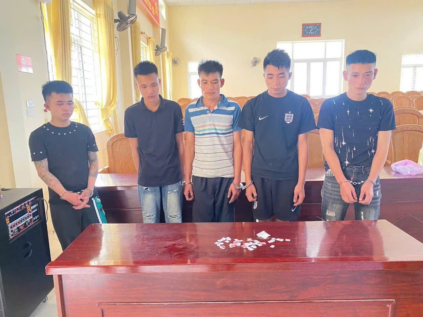 Nhóm đối tượng tổ chức sử dụng trái phép chất ma túy