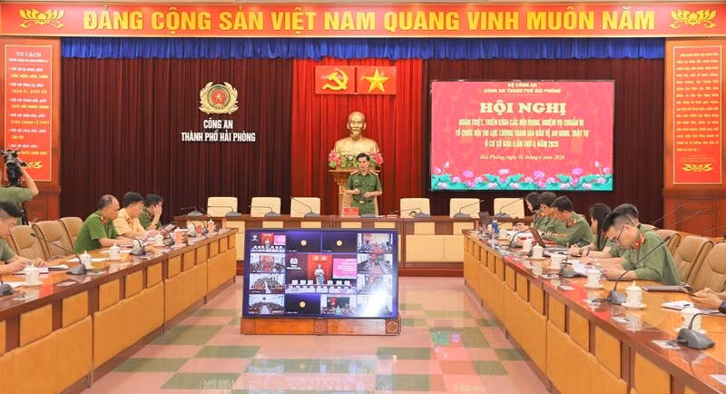 Quang cảnh hội nghị