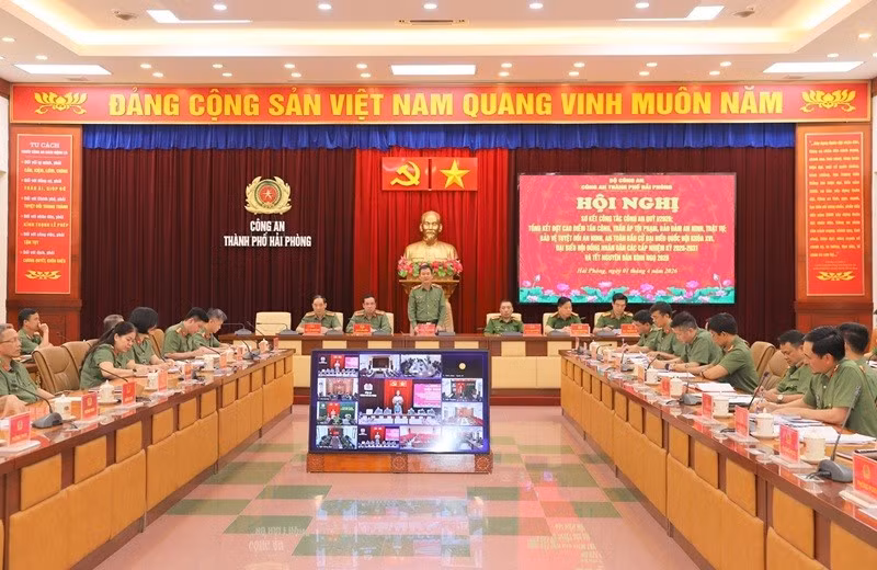 Quang cảnh hội nghị