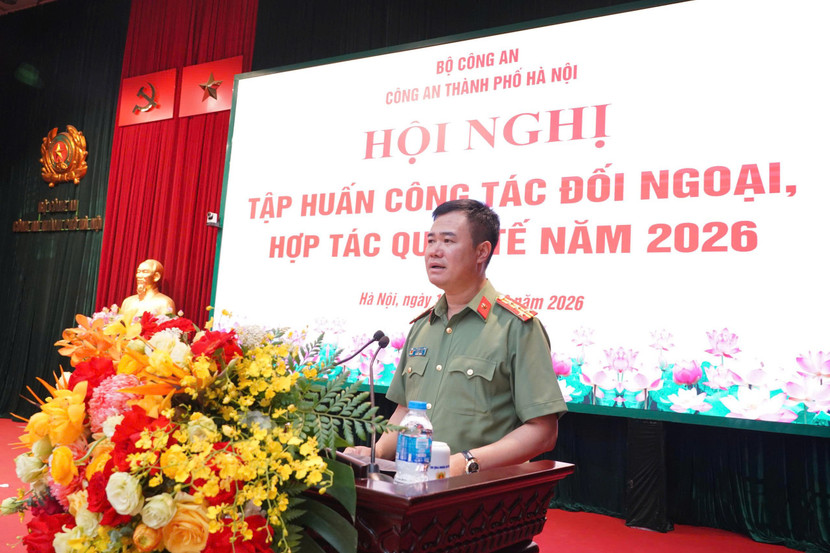 Đại tá Nguyễn Ngọc Quyền, Phó Bí thư Đảng ủy, Phó Giám đốc CATP, phát biểu khai mạc hội nghị