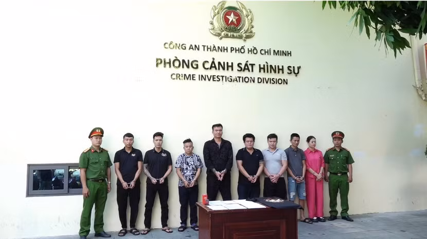 Các đối tượng tại cơ quan công an