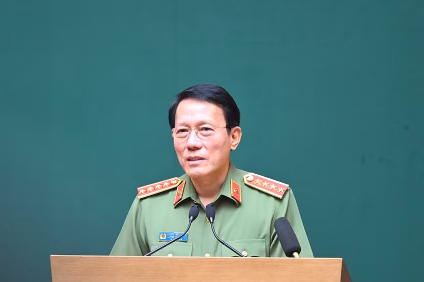 Thay mặt Đảng ủy Công an Trung ương, Bộ Công an, Bộ trưởng Lương Tam Quang ghi nhận, đánh giá cao, biểu dương, chúc mừng những thành tích, kết quả mà toàn lực lượng CAND đã đạt được trong 6 tháng đầu năm 2026.