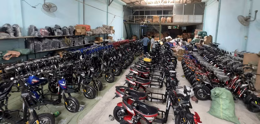 Phát hiện hàng loạt cơ sở 'độ, chế' xe điện, tiềm ẩn nhiều nguy hiểm ảnh 9