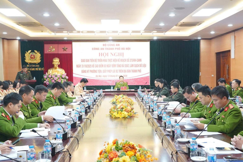 Tập trung cao điểm, tăng tốc làm sạch dữ liệu đăng ký phương tiện, giấy phép lái xe ảnh 1