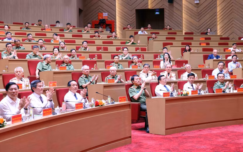 Các đại biểu dự Hội thảo.