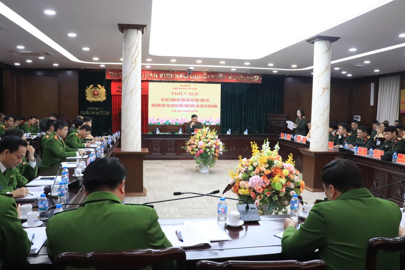 Toàn cảnh phiên họp