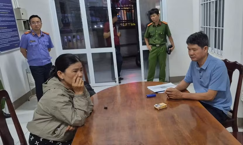 Trương Thị Thu Hà và Nguyễn Văn Lời được đưa về trụ sở