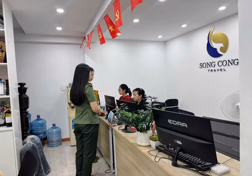 Lực lượng Công an làm việc trực tiếp với các doanh nghiệp, công ty hoạt động kinh doanh du lịch.
