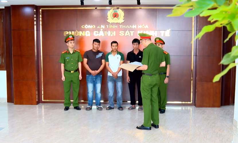 Cơ quan điều tra tống đạt các quyết định, lệnh đối với các bị can