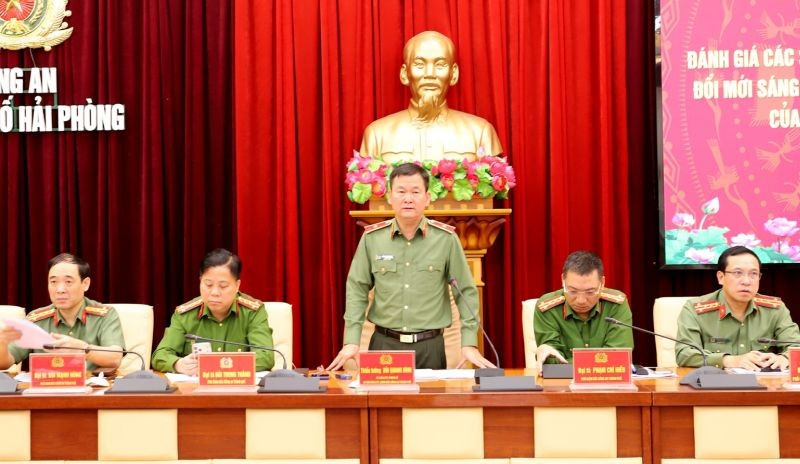 Thiếu tướng Bùi Quang Bình, Giám đốc CATP, Trưởng BCĐ 57 CATP phát biểu chỉ đạo hội nghị