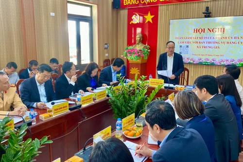 Cùng cơ sở tháo gỡ điểm nghẽn, khơi thông nguồn lực phát triển