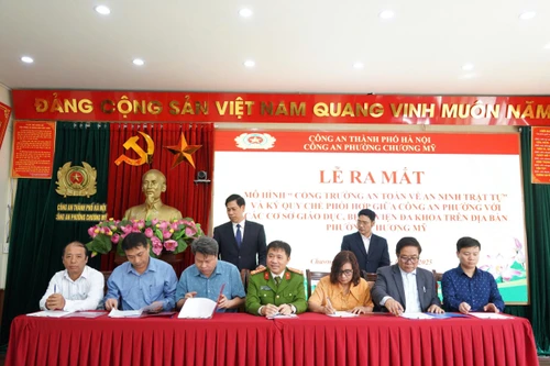 Ký kết quy chế phối hợp, ra mắt mô hình “Cổng trường an toàn về an ninh trật tự”