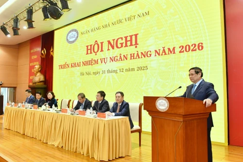 Thủ tướng yêu cầu ngành Ngân hàng không để xảy ra yếu kém, xử lý dứt điểm ngân hàng SCB