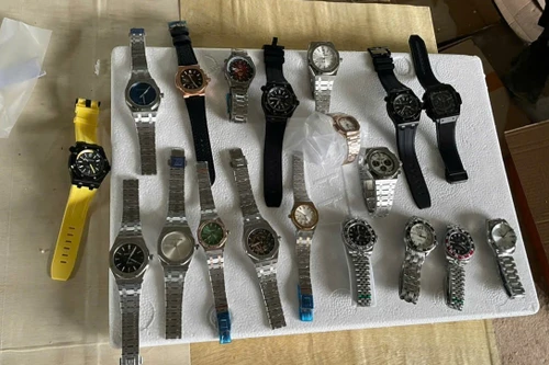 Thu giữ 874 chiếc đồng hồ nghi giả các nhãn hiệu nổi tiếng