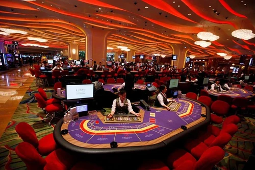 Doanh nghiệp kiến nghị giảm giá vé cho người Việt vào chơi casino