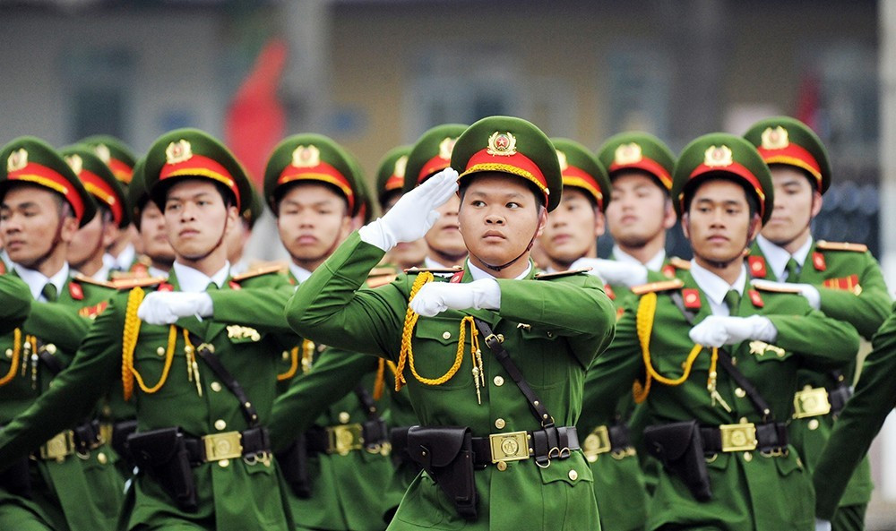 Tổ chức bộ máy Bộ Công an được sắp xếp tinh gọn, đội ngũ cán bộ cơ cấu hợp lý.