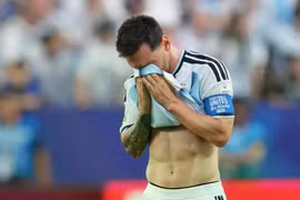 Messi tiết lộ lý do bật khóc khi ghi bàn cho Argentina