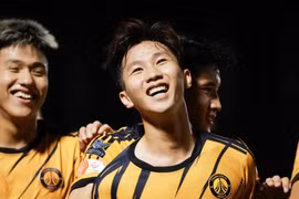 Tuyển thủ Lào bất ngờ tỏa sáng ở V-League