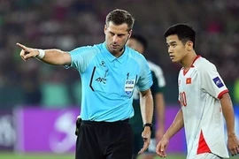 "Hung thần thẻ phạt" bắt chính trận U23 Việt Nam gặp U23 Trung Quốc