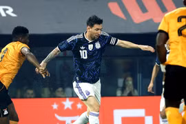 Messi tỏa sáng, Argentina vùi dập Zambia 5-0