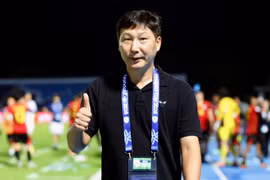 HLV Kim Sang-sik nói gì sau màn ra quân thắng 7-0 của ĐT Việt Nam?