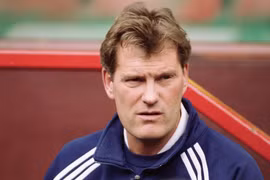 Tottenham gây sốc khi cân nhắc bổ nhiệm HLV 'nghỉ hưu' 20 năm trước