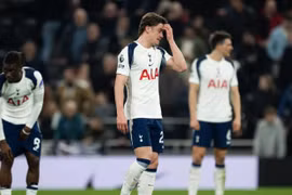 Tottenham ngấp nghé xuống hạng