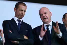 UEFA muốn lật đổ Chủ tịch FIFA Gianni Infantino