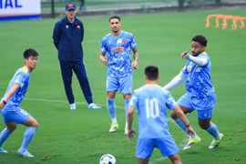 Xuân Son, Hoàng Hên lần đầu cùng xuất hiện ở ĐT Việt Nam