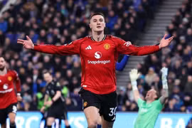 'Siêu dự bị' Sesko đưa MU vào top 4 Ngoại hạng Anh