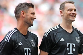 Bayern mất cả 4 thủ môn ở Champions League