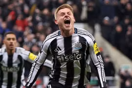 Màn ngược dòng không tưởng xuất hiện ở Premier League