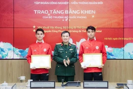 Hai ngôi sao trẻ xuất sắc của lò đào tạo Thể Công Viettel được vinh danh