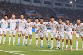 Thắng áp đảo Indonesia, ĐT Việt Nam rộng cửa vào bán kết