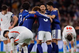 Đánh bại ĐT Anh, Nhật Bản làm điều chưa từng có cho bóng đá châu Á