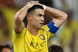 Thua đau ở chung kết cúp C2 châu Á, Ronaldo phản ứng gây tranh cãi