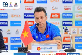 HLV Argentina đặt mục tiêu đưa Việt Nam trở lại World Cup