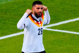 Deniz Undav, từ chàng công nhân nhà máy đến người hùng World Cup