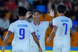 Bàn thắng cuối trận đưa Thái Lan tiến sát vòng bán kết ASEAN Cup 2026