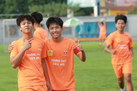 THPT Tây Hồ lại mơ đổi màu huy chương