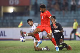 Tuyển Việt Nam thắng 3-0, HLV Kim Sang-sik vẫn đau đầu với Xuân Son