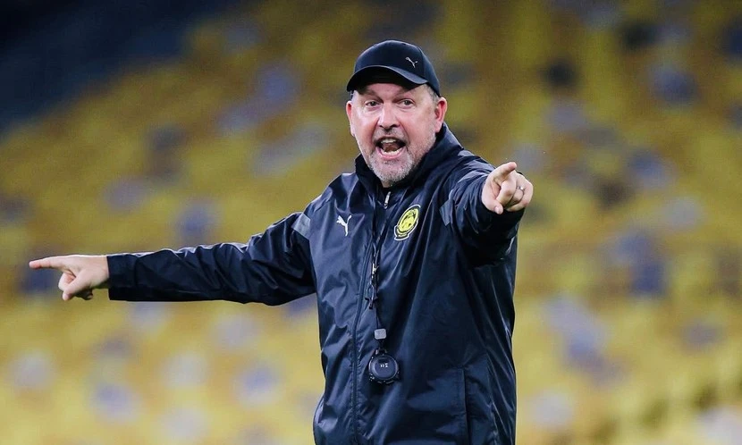 Trước trận gặp ĐT Việt Nam, HLV tuyển Malaysia thừa nhận thực tế phũ phàng