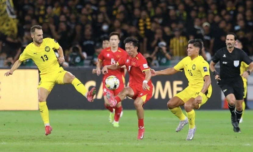 Vụ Malaysia nhập tịch trái phép có bước ngoặt, Việt Nam hưởng lợi