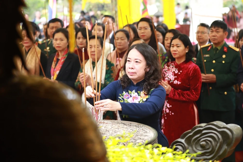 Lễ hội đền Hai Bà Trưng 2026 khơi dậy mạch nguồn tự hào dân tộc