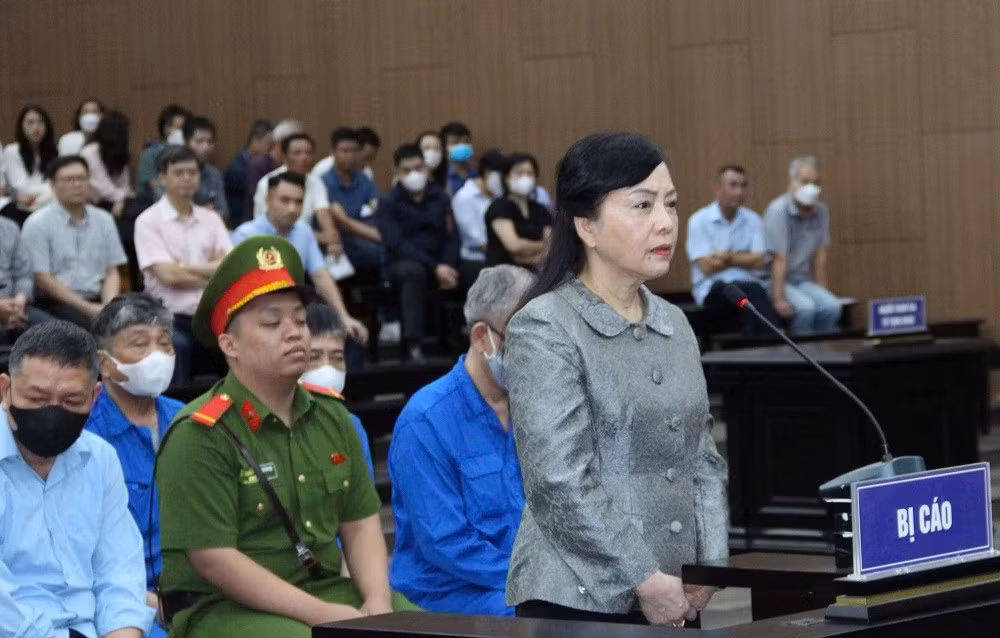 Cựu Bộ trưởng Nguyễn Thị Kim Tiến lý giải việc nhận tiền tỷ từ cấp dưới 