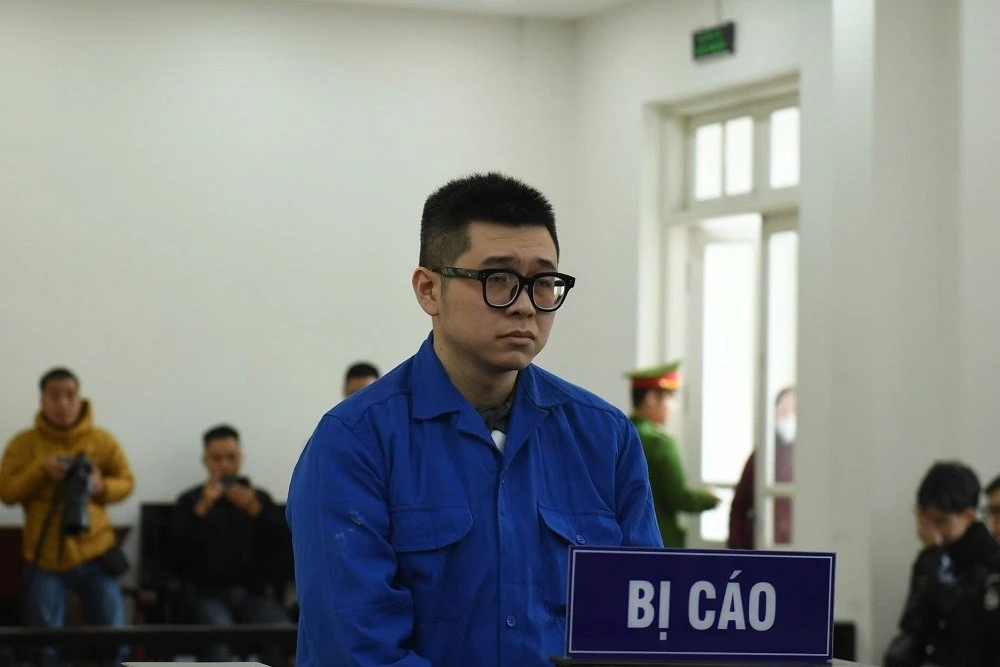 Cái giá cho người đàn ông đánh phụ nữ tại sảnh chung cư Sky Central