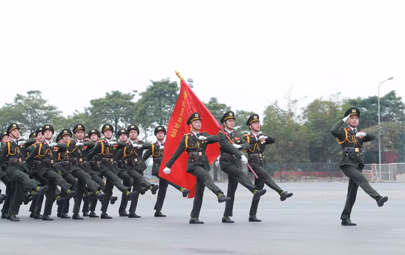 luc-luong-an-ninh-cong-an-thu-do-luon-to-ro-long-trung-thanh-tuyet-doi-voi-to-quoc-voi-dang-nha-nuoc-va-nhan-dan.jpg